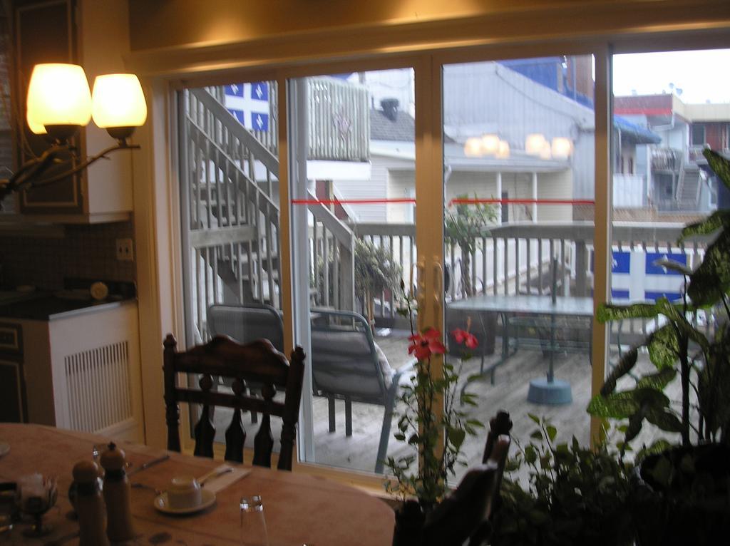 Couette & Cafe Bed and Breakfast Québec Zewnętrze zdjęcie